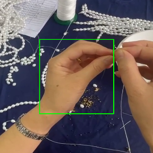 task 1072 lijiaxi 的手框裁剪图