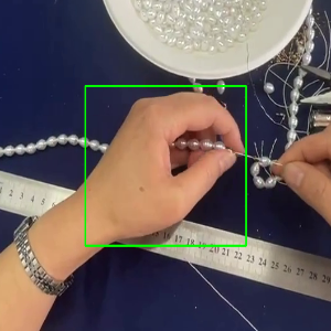 task 1074 lijiaxi 的手框裁剪图
